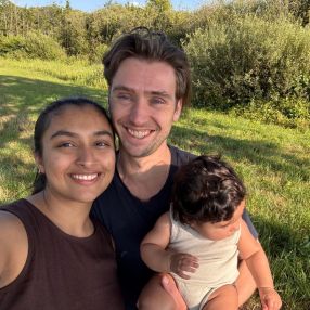 Vyshnavi, Gezin in Deventer