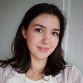 Lotte, Babysitter in Sassenheim