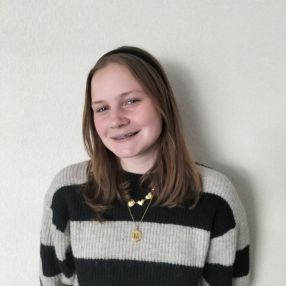 Mirthe, Babysitter in Sliedrecht