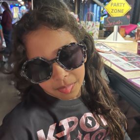 Tyneal, Family in Bergen op Zoom