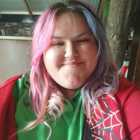 Robin, Babysitter in Marum