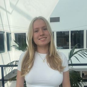 Lorelai, Oppas in Koog aan de Zaan