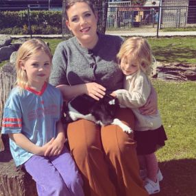 Uzzia, Oppas in Winschoten