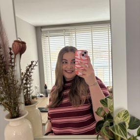 Mirthe, Oppas in 's-Gravenzande