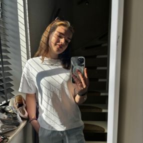 Nora, Oppas in Rijssen
