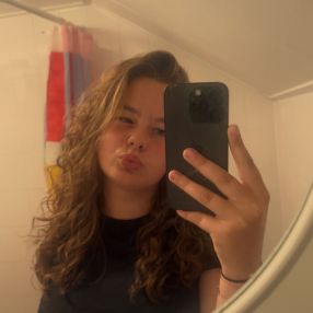 Maud, Babysitter in Emmeloord