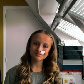 Chloë, Babysitter in Anna Paulowna
