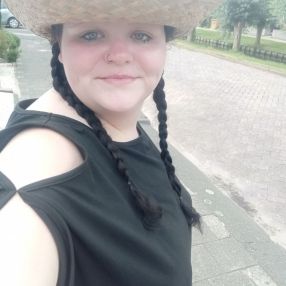 Zaravie, Oppas in Bergambacht