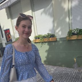 Meike, Babysitter in Katwijk