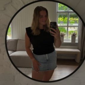Emma, Oppas in Warmenhuizen