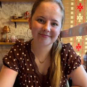 Tess, Oppas in Hendrik-Ido-Ambacht