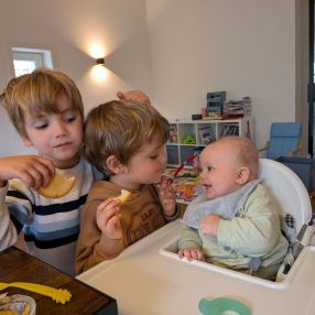 Victoria, Family in Amsterdam