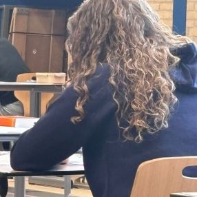 Latysha, Oppas in Genderen