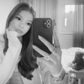 Lieke, Babysitter in Kampen