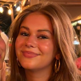 Jasmijn, Oppas in Venray