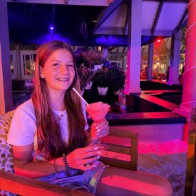 Tess, Babysitter in Hazerswoude-Dorp
