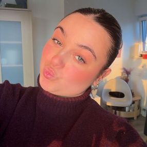 Zoey, Oppas in Sittard