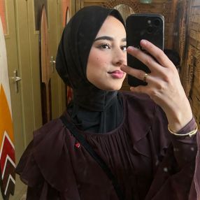 Entisar, Oppas in Mijdrecht