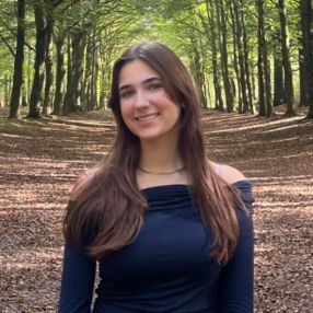 Mikaelah, Babysitter in Heerhugowaard