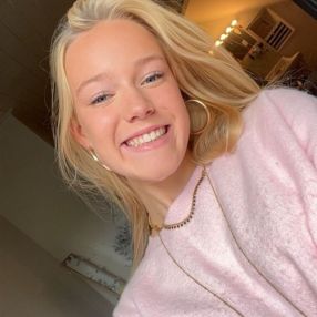 Marie, Babysitter in Amerongen