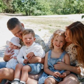 Joanne, Family in Nuland