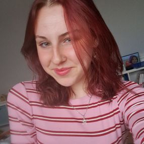 Janna, Babysitter in Steenbergen