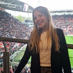 Emy, Babysitter in Dodewaard