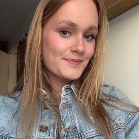 Esmée, Babysitter in Sint-Oedenrode