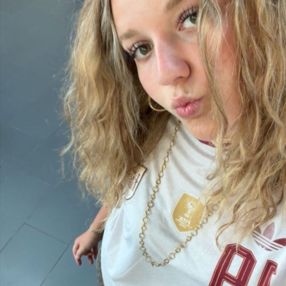 Emma, Babysitter in Nieuw-Buinen