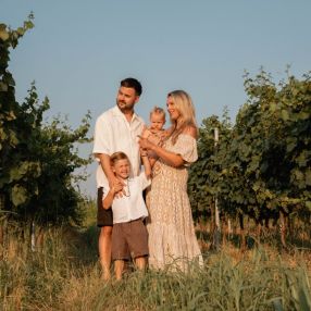 Larissa, Family in Sliedrecht