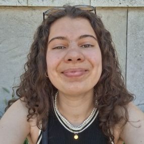 Dorine, Babysitter in Zeist