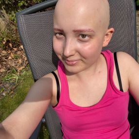 Elisa, Oppas in Hooglanderveen