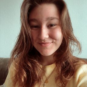 Brechje, Babysitter in Meppel