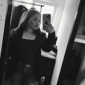 Chelsey, Oppas in Zundert