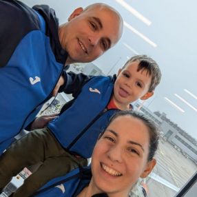 Adrian, Gezin in Groningen