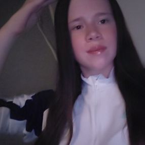 Faylinn, Babysitter in Dedemsvaart
