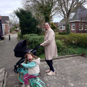 Moniek, Gezin in Bedum