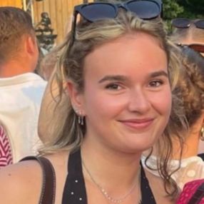 Isabel, Babysitter in Lochem
