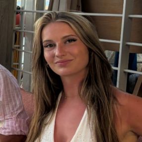 Marieke, Babysitter in Alblasserdam