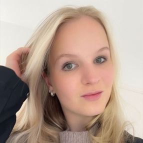 Lieke, Babysitter in Gorredijk