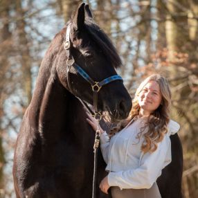 Femke, Babysitter in Ankeveen
