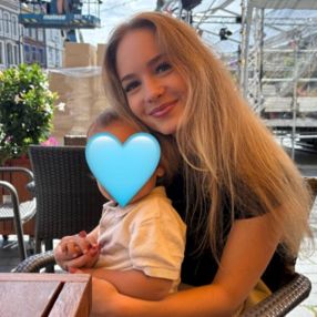 Yasmin, Babysitter in Doesburg