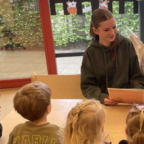 Noor, Babysitter in Lisse