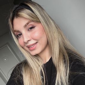 Farzaneh, Babysitter in Haarlem