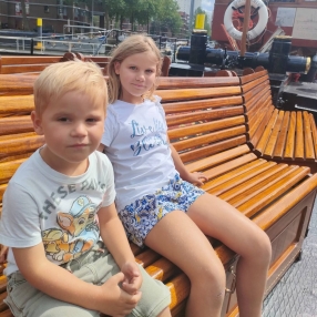 Nienke, Gezin in Hendrik-Ido-Ambacht