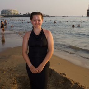 Sterre, Babysitter in Maassluis