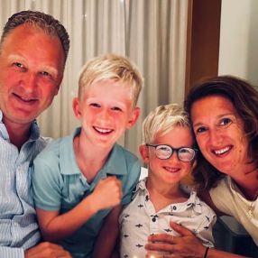 Brenda, Family in Dordrecht