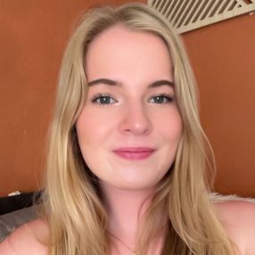 Inka, Babysitter in Beneden-Leeuwen
