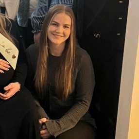 Helena, Barnevakt i Bekkestua
