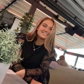 Ella, Babysitter in Sandefjord